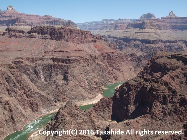 ファントムランチ(Phantom Ranch)をキャンセル待ちしようとしたところ、水道管破裂でキャンセル待ちなし。<br />そのため日帰り最長のプラトー・ポイントまで往復しました。<br /><br /><br />グランド・キャニオン国立公園：https://ja.wikipedia.org/wiki/%E3%82%B0%E3%83%A9%E3%83%B3%E3%83%89%E3%83%BB%E3%82%AD%E3%83%A3%E3%83%8B%E3%82%AA%E3%83%B3%E5%9B%BD%E7%AB%8B%E5%85%AC%E5%9C%92<br />グランド・キャニオン国立公園：https://www.nps.gov/grca/index.htm<br />ファントムランチ：https://en.wikipedia.org/wiki/Phantom_Ranch<br />ファントムランチ：https://www.nps.gov/grca/planyourvisit/lodging.htm#CP_JUMP_1968001<br />プラトー・ポイント：https://en.wikipedia.org/wiki/Plateau_Point_Trail<br /><br />GPS:http://takahide.hp2.jp/US/US1.html