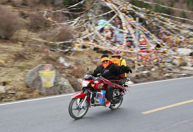豪華、カンゼ・チベットの旅　８