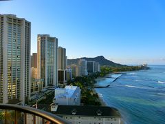 愛しのHawaii～⑤　初の個人手配～カラカウアStでパレードに遭遇・「アストンワイキキビーチタワー」見学・ハワイ最後の夜は『チャックスセラー』でプライムリブステーキを食す！！