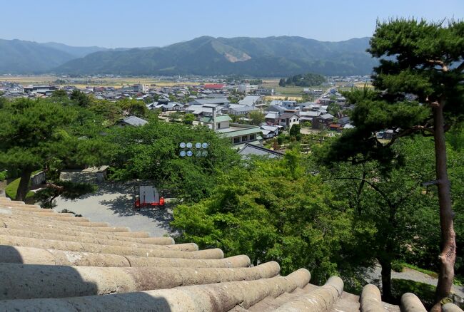 2016春、福井県の名城(3/15)：丸岡城(3)：現存の天守閣、二階と三階の室内光景と眺望