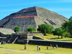 【メキシコ】コロニアルの古都と都会を満喫⑤メキシコシティ（テオティワカン・国立宮殿）