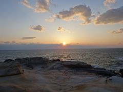 和歌山橋杭岩・千畳敷　景勝地の夕陽と翌昼の海