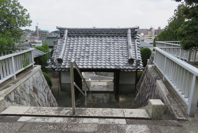 2016梅雨、柴田勝家所縁の地(7/9)：明徳寺(2)：明徳寺、勝家生誕の地、本堂、鐘楼