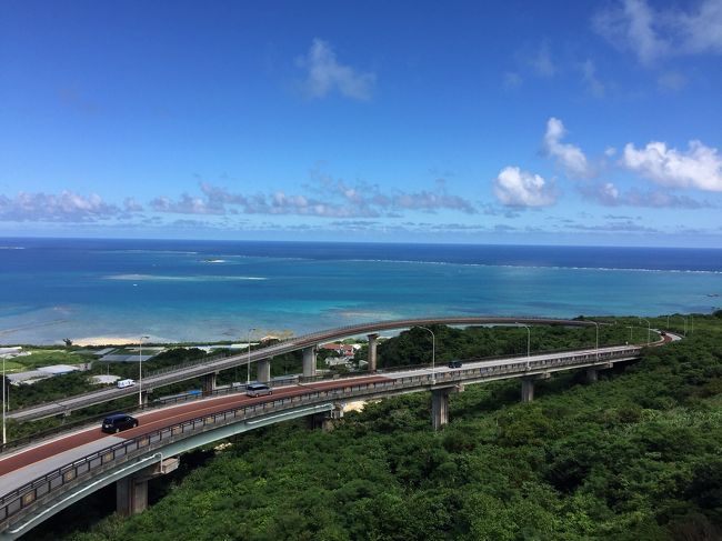 まさかの今年も沖縄～！！<br /><br />２年連続６回目になります。<br /><br />ドンピシャのタイミングで梅雨明け！！<br /><br />去年はどんよりした天気だっただけにリベンジできました。<br /><br />１日目は南部から国際通り<br /><br />２日目は美ら海からの名護、恩納村<br /><br />３日目は首里城、ウミカジテラス。<br /><br />ほぼほぼプラン通りに過ごすことができました！！