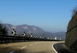 2015.12年末年始二度目のイタリア旅行17-イタリア中部横断400ｋｍ1　ViareggioからSirolo　Bolognaまで