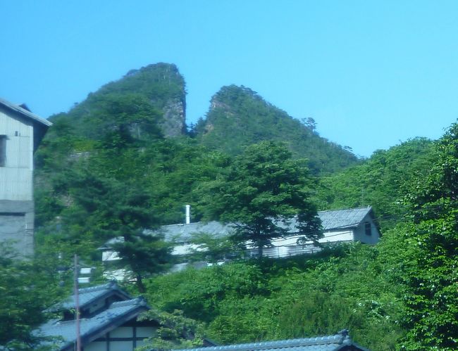 日本で沖縄の次に大きな島である佐渡島に行ってきました。梅雨の時期でしたが好天に恵まれ、米と海産物のうまさに感心しました。