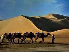 3度目の中国 烏魯木斉～トルファン～敦煌～洛陽への旅 vol.8 敦煌 早朝の鳴沙山