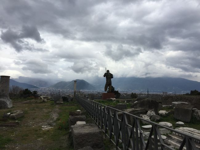 春休み＠イタリア鉄道の旅！！④ポンペイから火山を眺めて