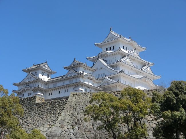 3月の3連休を利用して、山陰地方を巡りました！<br />BOSSのCMを見てからずっと行きたかった竹田城跡、新しくなった姫路城と二つの名城が見れてとても感動しました！