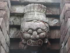 ジャワ島とインドネシア歌謡を聴く旅（7）　　　　　　　　スクー寺院（Candi Sukuh）を見る。