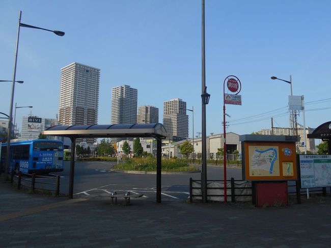 ニッポンの中にも、外国情緒を感じさせる場所がたくさんあります。外国風建造物や海外料理店など、全国にあるそういった場所をご紹介するシリーズです。<br />今回は、東京都南千住にある「ドナウ広場&ドナウ通り」を訪れました。<br /><br />★「ニッポンの中の外国めぐり」シリーズ<br /><br />ブラジリアンの街 “大泉町”(群馬)<br />http://4travel.jp/travelogue/10416288<br />イスラム教寺院 “東京ジャーミィ”(東京)<br />http://4travel.jp/travelogue/10417493<br />基地の街 “福生市”(東京)<br />http://4travel.jp/traveler/satorumo/album/10416859/<br />駐日アイスランド大使館 (東京)<br />http://4travel.jp/travelogue/10976613<br />JICA地球ひろばでネパール料理(東京)<br />http://4travel.jp/travelogue/10899446<br />JICA地球ひろばでペルー料理(東京)<br />http://4travel.jp/travelogue/11010934<br />JICA地球ひろばでニカラグア料理(東京)<br />http://4travel.jp/travelogue/11077063<br />JICA地球ひろばでスーダン料理&サモア料理(東京)<br />http://4travel.jp/travelogue/11120216<br />JICA地球ひろばでガーナ料理&ブラジル料理(東京)<br />http://4travel.jp/travelogue/11160685<br />日本のリトルヤンゴン・高田馬場(東京)<br />http://4travel.jp/travelogue/11007529<br />池袋と上野で格安スペイン料理&フランス料理(東京)<br />http://4travel.jp/travelogue/11091217<br />ヌーヴェル ケネディ 中目黒宇宙センター店(東京)<br />http://4travel.jp/travelogue/11054550<br />代々木公園 “ブラジルフェスティバル”(東京)<br />http://4travel.jp/travelogue/10506416<br />タンザニア大使館&ウガンダ大使館(東京)<br />http://4travel.jp/travelogue/11111942<br />ドナウ広場&ドナウ通り(東京)<br />http://4travel.jp/travelogue/11150691<br />モザンビーク大使館&東京検疫所(東京)<br />http://4travel.jp/travelogue/11168777<br />エチオピアカリーキッチン&エリトリア大使館(東京)<br />http://4travel.jp/travelogue/11208077<br />ブルガリア料理&クロアチア料理(東京)<br />http://4travel.jp/travelogue/11251176<br />上野と川崎でロシア料理&ペルー料理(東京&神奈川)<br />http://4travel.jp/travelogue/<br />基地の街 “座間市”(神奈川)<br />http://4travel.jp/traveler/satorumo/album/10727681<br />ブラジリアンの街 “豊田市” (愛知)<br />http://4travel.jp/traveler/satorumo/album/10429583/