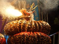 広島市の三大祭りのひとつ「すみよしさん」～管絃祭に戸河内の神楽がやってきて、鐘馗、葛城山、恵比寿舞いに、フィナーレは人気のヤマタノオロチ。夏休みのいい思い出のひとコマです～