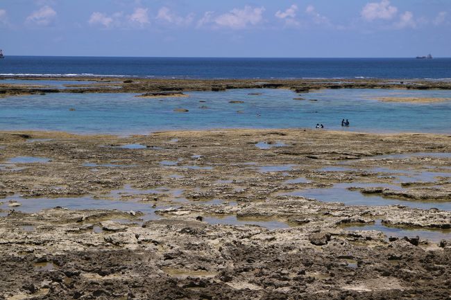 さて、沖縄本島滞在、概ね50時間の旅は大詰です。<br /><br />それでも、昨年の広島⇔那覇便と比較して、復路が2時間遅くなりました。<br />レンタカー返却は、午後2時前でＯＫです。おかげで最終日もそこそこ遊べます。ジョン万ビーチ（大渡海岸）でちょっと潜ってみました。<br /><br /><br />ホテルで朝食の後、南城市地域物産館→知念岬公園→奥武島いまいゆ市場→ジョン万ビーチ（大渡海岸）→ＪＡおきなわファーマーズマーケットいとまん→OTSレンタカー臨空豊崎営業所→那覇空港