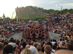 オプション満載！！初めてのバリ旅行！Part3ウルワツ寺院とケチャックダンスとブルガリホテルのディナー！