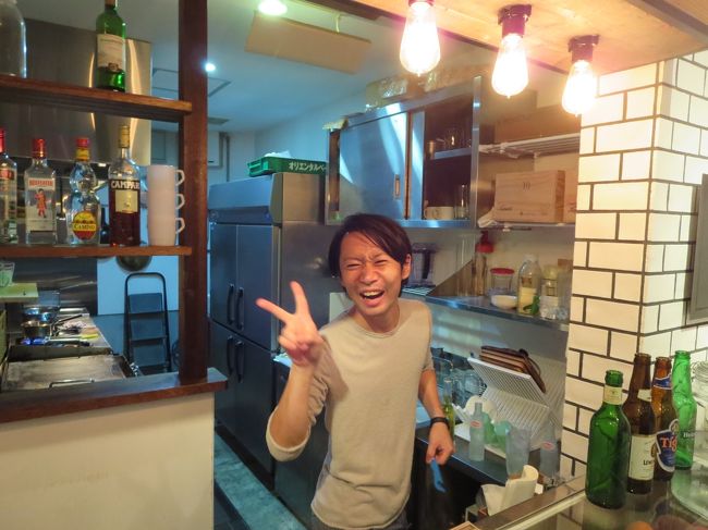 ガッツリ系は欲しくなかったし<br /><br />軽めの夕食にしたかったので愛弟子君のところに<br /><br />軽いハズが物凄く重たいトッピングにしてしまったのはご愛嬌<br /><br />本当は最初からコレを食べたかったと言え!、が正解かな〜<br /><br /><br />