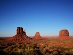 モニュメントバレーで夕景から日没、日の出から朝の景色を眺め、ザイオンへ　（３６日間世界一周ー４）