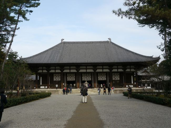 唐招提寺は、南都六宗の一つである律宗の総本山です。<br />本尊は、廬舎那仏、開基(創立者)は鑑真である。<br />唐招提寺は、1998年に古都奈良の文化財の一部として、ユネスコより世界遺産に登録されています。