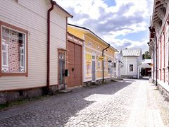 フィンランド　４　　Rauma　世界遺産　可愛い！　　絵本のよう！石畳の路にパステル調の木造の町並み散策しました
