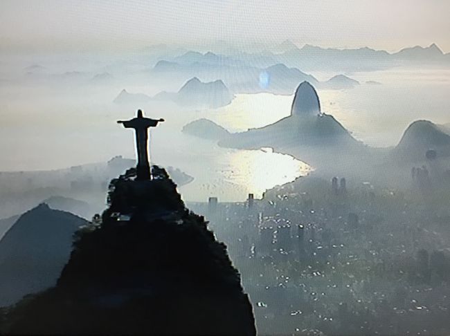 ブラジルの生活の断片や変な光景・面白いと思うようなものを、思いつきで貼り付けているだけので、写真の前後関係やら時系列は、全く関係ありませんので......アシカラズ...。<br /><br /><br />写真：リオ五輪も終わりました.....（2016/9/30現在）