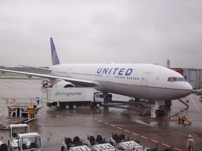 ユナイテッド航空ビジネスクラスで行くハワイ ザ リッツ カールトン ワイキキ泊 Uaの快適なビジネス ファーストクラスの機内サービス アメニティなどのご紹介編 ホノルル ハワイ の旅行記 ブログ By リンリンベルベルさん フォートラベル