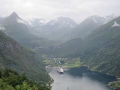 3.フィヨルドの真珠といわれているガイランゲルフィヨルド　トロールの通り道トロルスティーゲン　モルデ