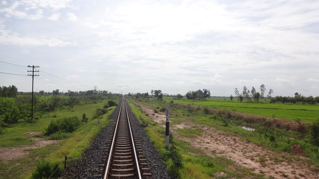 ラオス南部はオフシーズン　その２２　鉄道の旅・列車に乗ってバンコクへ