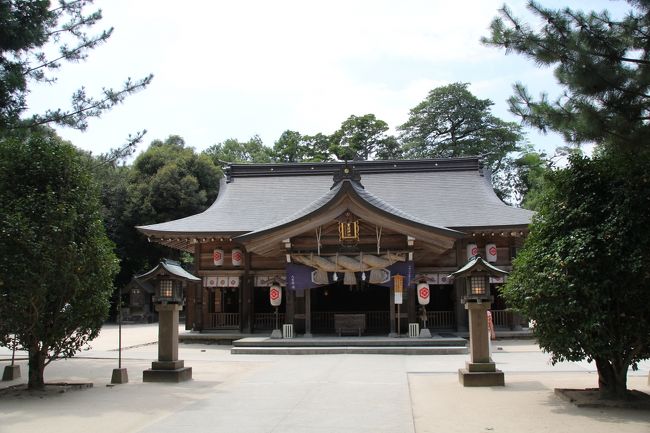 松江水郷祭の湖上花火がとてもきれいという噂を聞いたので、夏休みを利用して、また松江にやってきました。<br />花火の前に、春休みの宿題（？）の残り、出雲國神仏霊場めぐりをコンプリートさせるべく、まずは第十三番～第十六番を巡りました。<br />いやぁ、暑くて4つ回るのが精いっぱいでした。<br /><br />第十三番　平濱八幡宮武内神社<br /><br />第十四番　八重垣神社<br /><br />第十五番　熊野大社<br /><br />第十六番　須我神社<br /><br />