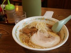 【鎌倉観光】観光協会でキヤノンのカメラを無料で借りて、ラーメン食べてスタバに行ったよ！小町通りのローソンは閉店だって。