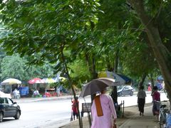 雨季のヤンゴンをぶらぶら　８月