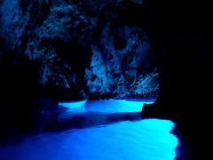 クロアチア周遊　⑧　青の洞窟　＆　コミジャ