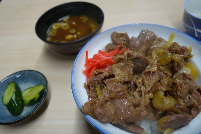 20160827 高山 細江屋さん、飛騨牛丼 → 弱尊さん、飛騨牛スジカレー → ちとせさん、肉玉子入焼きそば、餃子