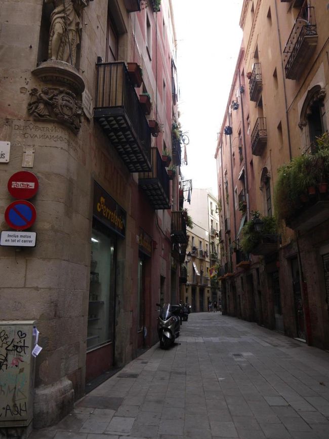 バルセロナ３日目。<br /><br />ピカソ美術館、サンタ・カタリーナ市場、タパスツアーに行ってきました！