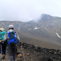 海の日に九州から北海道の山に登る（十勝岳）