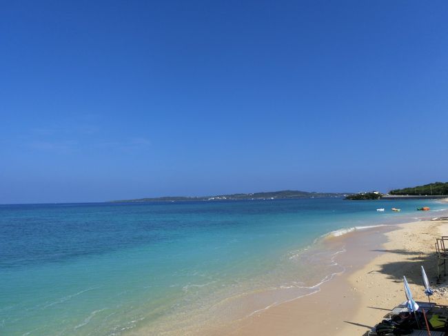 夏休みに沖縄へ!ひたすら海を満喫しに行ってきました。<br />この夏、家族では3年ぶり。<br />久しぶりに沖縄の海を楽しんできました♪<br /><br />毎年行く沖縄姉妹旅とは全く違う沖縄での滞在スタイルです(^^)