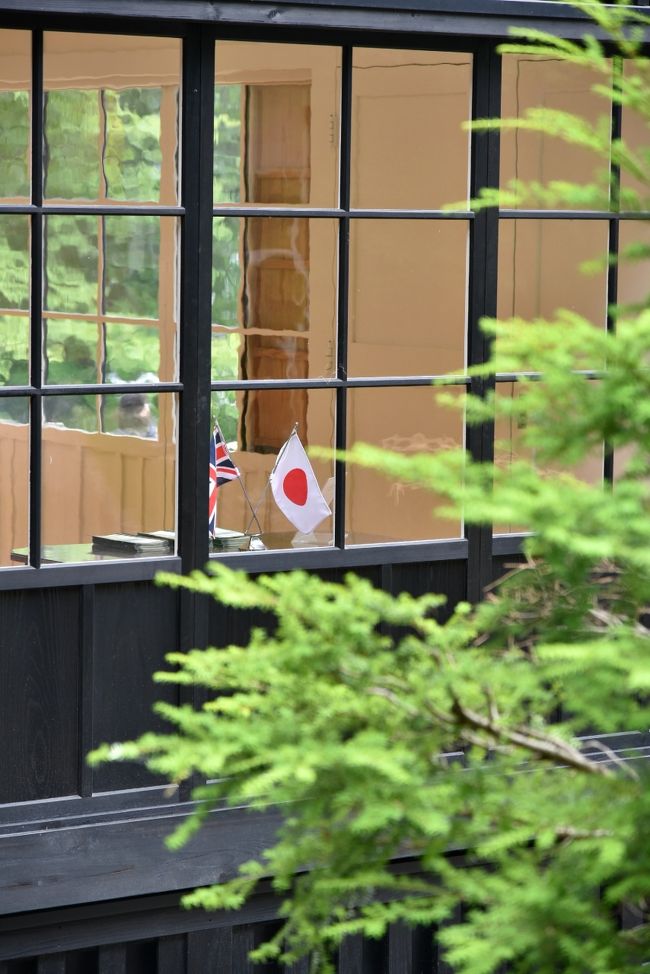 今年は長期の休暇は取れないものの、少しくらいは<br />お盆休み気分を味わいたい・・・。<br /><br />という事で近場の日光へ。<br /><br />以前より歩いてみたいと思っていた戦場ヶ原も散策してみました。