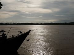 ミャンマー２日目、サルウィン川の夕陽