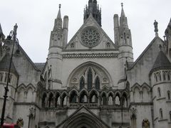 ロンドン再訪　たてもの見物旅行　その３　王立裁判所〜テンプル教会〜サージョンソンズミュージアム