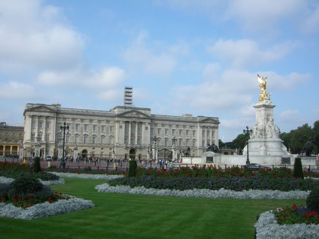 ロンドン再訪 たてもの見物旅行 その４ バッキンガム宮殿 テートブリテン バラマーケット ロンドン イギリス の旅行記 ブログ By 公共交通トラベラーkenさん フォートラベル