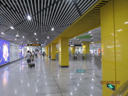 上海の陜西南路駅・環貿iapm商場・地下鉄12号線開通