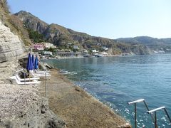 夏の優雅な南イタリア周遊旅行♪　Vol402(第21日)　☆Isola d'Ischia/S.Angelo：「Hotel Miramare Sea Resort」の前の海を泳ぐ♪