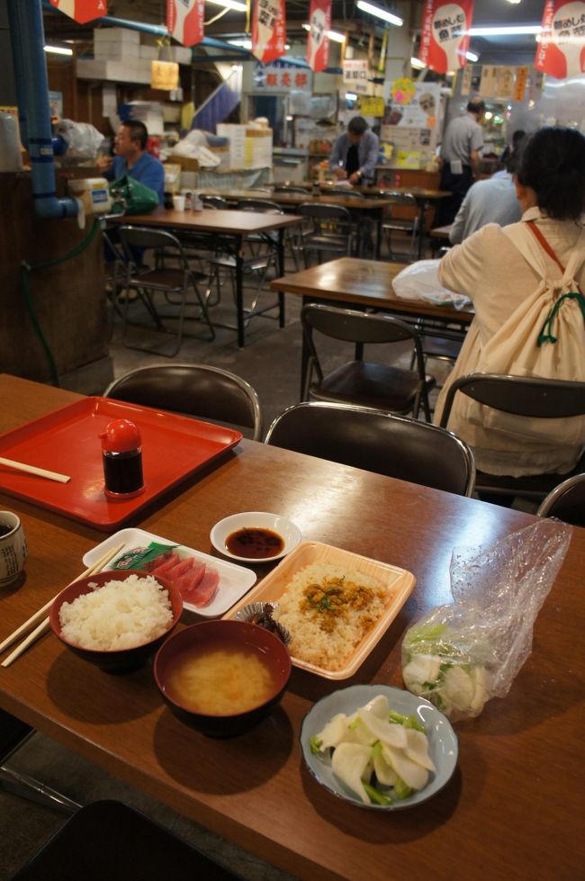 仙台で仕事を終わらせのつかの間の青森ツアー<br />一度行きたかった八戸の横丁街、良かった～<br />そして前回はタイムイズオーバーで食い損なった陸奥湊市場の市場モーニング、早起きしてグッドモーニング！<br />新青森まで行ったら寄らずには行けない、ディープ過ぎる共同浴場の三内温泉、ここは駅からタクシーで直ぐなのに観光案内所も全く情報を持って無い？行って見ないとやっているかわからない？電話も繋がらない、凄すぎの湯だよ<br />ランチは弘前フレンチだな、土手町のレストランムッシュ<br />物腰の柔らかいいマスターだったな<br />帰りは鷹ノ巣から一度乗りたかった秋田内陸縦貫鉄道急行もりよしで角館に抜けこまちで<br />あっと言う間の青森ツアー<br />