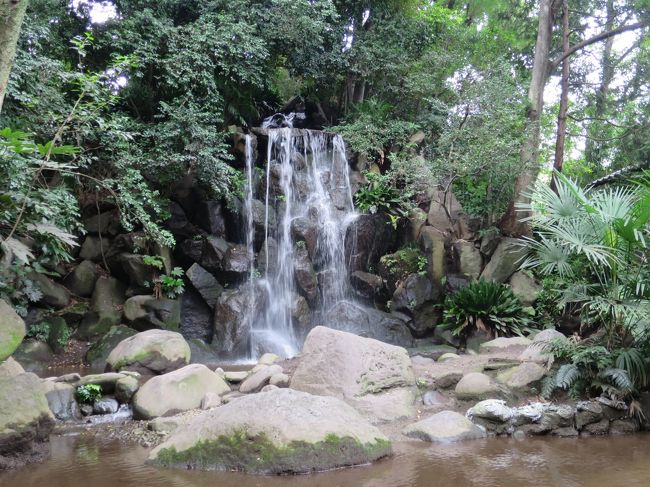 王子周辺を散策する。<br /><br />王子駅より名主の滝公園、王子稲荷神社、王子神社、音無親水公園、飛鳥山公園を散策する。<br /><br />王子は初めての訪問です、駒込(六義園、旧古河庭園)までは来ているが横浜からはちょっと遠いので今までは敬遠していました。<br />でも駒込から南北線で2駅先なのでこれからは桜やアジサイの季節には、また来たいと思いました。<br /><br />歩数:9,900歩<br />距離:5.9km
