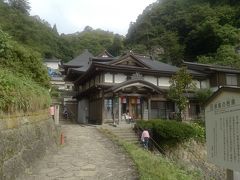 山形随一の景勝地・山寺を見学