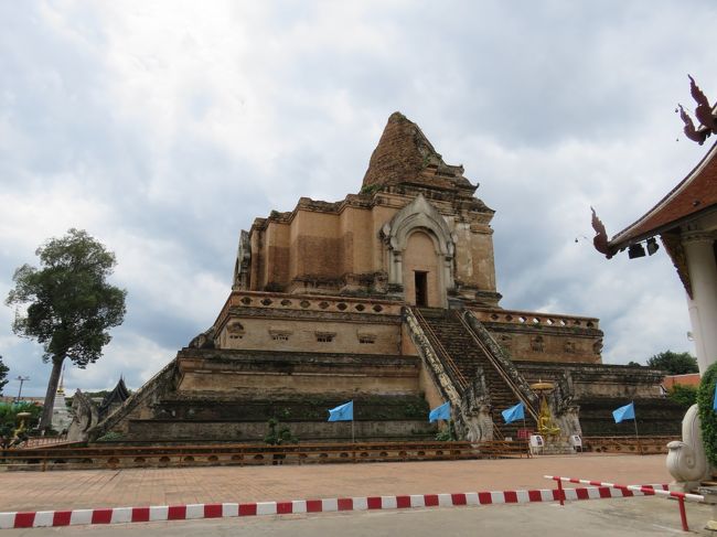 2016秋「チェンマイ・バンコクへ一人旅」（10_自転車で寺院巡り_ホ）