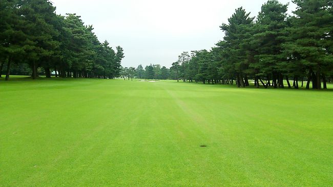 　寄り合いの懇親ゴルフで、狭山の武蔵カントリー笹井コースへ行ってきました。素晴らしいゴルフ場で気持ち良くプレーをさせていただきました。