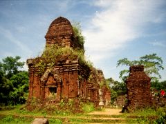 地球一周の船旅 Vol.2　初めての寄港地 ベトナム ダナン 2日目 世界遺産 ミーソン聖域