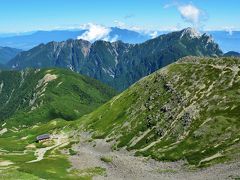 山梨県　高度3,000米の高みへ　南アルプスの女王「仙丈ケ岳」に登頂する　オッサンネコの一人旅