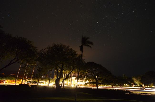 ４回目のハワイ島。<br />毎回、基本のお宿はハプナ。<br />フレンドリーなスタッフの皆さんとのふれあいに加え、<br />とにかく、何故か晴れるんです。<br />おかげで、昼間のプールやビーチばかりでなく、<br />夜は夜で、満天の星空を ホテルに居ながら楽しむことができるのです。<br />“星座がわからなくなるほどの お星さま”<br />これも、ハプナの魅力のひとつなのです。