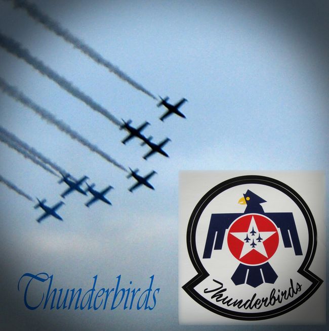 米国空軍航空アクロバティック部隊（57th Wing)　は１９５３年５月２５日アリゾナ州ルーク空軍基地(Luke AFB)で発足。　　現在本拠地を　ラスベガスのネリス空軍基地。<br /><br />その名は　サンダバーズ(Thunderbirds)<br /><br />紋章に選ばれたのは　アメリカ　インディアン　の神話の神（鳥）　サンダバード　です。<br /><br />使われている　戦闘機は　T-38 Talcon　が使われていましたが、事故があり、１９８２年からは F-16 Fighting Falcons です。<br /><br />パイロットは　エリートの中のエリート。　　２年勤務です。