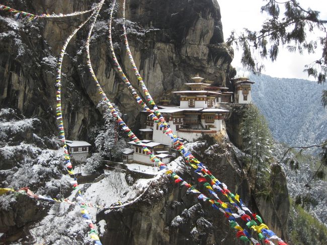 思い立ってヒマラヤの小国ブータン、２０１４年３月（タクツァン僧院）
